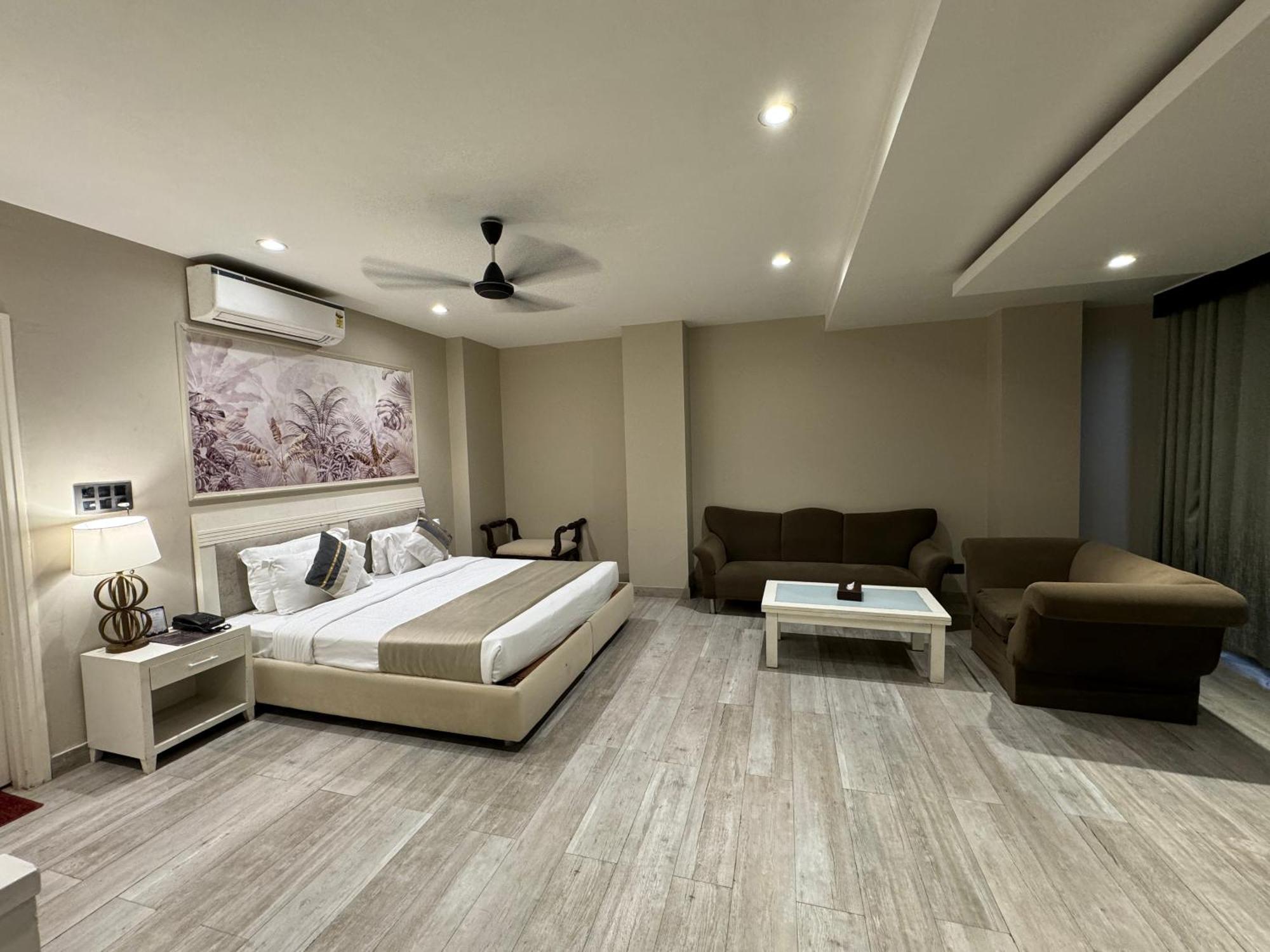Skon Boutique By Orion Hotels New Delhi Ngoại thất bức ảnh